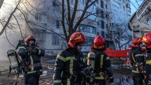 Ρωσία: Νυχτερινή αεροπορική επιδρομή στο Κίεβο με σοβαρές επιπτώσεις