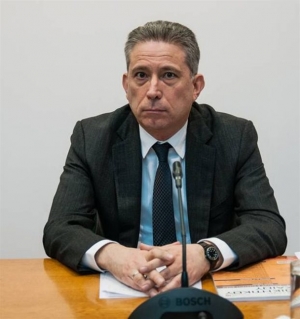 Χρυσόγονος: Η συμφωνία θα συνοδεύεται από οδυνηρά μέτρα