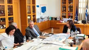 Σύσκεψη για την οδό Πόντου υπό τον Νίκο Ταχιάο και αυτοψία στο Flyover