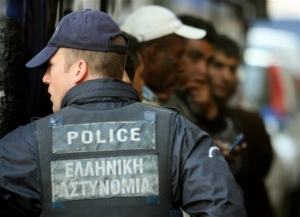 HRW: Βίαιες πρακτικές της ΕΛ.ΑΣ. κατά ατόμων που ζουν στο περιθώριο