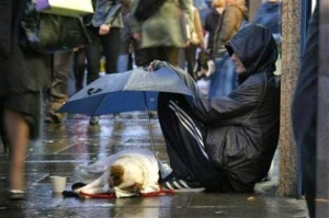 Εκτινάχτηκε ο δείκτης της φτώχειας το 2015 στην Ελλάδα