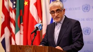 Ιράν: Οι ΗΠΑ προετοιμάζονται για στρατιωτική επέμβαση υπό ψευδείς προφάσεις