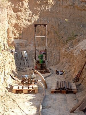 Θεσσαλονίκη: Στα πράσα τέσσερις αρχαιοκάπηλοι για παράνομη ανασκαφή (φωτογραφίες)