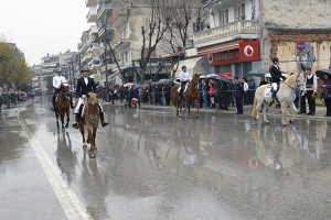 Εκδηλώσεις επετείου: Τη διαφορά δεν την έκανε μόνο η βροχή