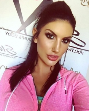 Βρέθηκε νεκρή η 23χρονη πορνοστάρ August Ames