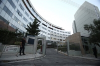 Μπαράζ ένδικων μέσων περιμένοντας το ΣτΕ