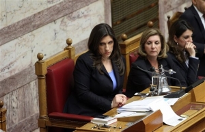 Ομηρος προσωπικών στρατηγικών και αδυναμίας συντονισμού η κυβέρνηση