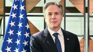 Ο Μπλίνκεν αναχώρησε από το Ισραήλ με κατεύθυνση την Αίγυπτο και το Κατάρ για τη συνέχιση των συνομιλιών περί εκεχειρίας στη Γάζα