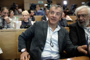 Σταύρος Θεοδωράκης: Η βία είναι μία…