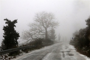 Προβλήματα στο εθνικό δίκτυο: Εγκλωβισμένοι οδηγοί στην Αθηνών - Λαμίας [Βίντεο]