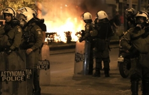 Τη Δευτέρα απολογούνται οι τρεις από τους 64 συλληφθέντες στο Κερατσίνι