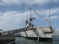 Μετακινείται μετά από 14 χρόνια το θωρηκτό «Αβέρωφ»