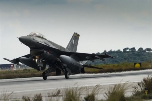 Βίτσας: Δεν εξετάζεται η αγορά νέων μαχητικών αεροσκαφών