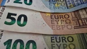 Αναβάθμιση πιστοληπτικής ικανότητας της Βουλγαρίας από Fitch και S&amp;P: Σημαντικά οφέλη από την ευρωζώνη