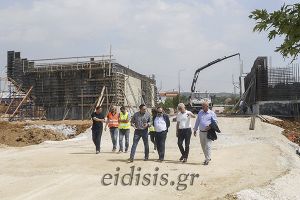 Κι όμως (δεν) κινείται