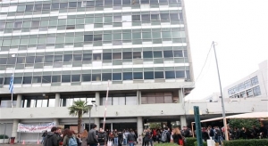 Σοβαρά επεισόδια με έναν τραυματία φύλακα στο Αριστοτέλειο Πανεπιστήμιο