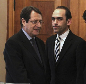 Κύπρος: Ο Αναστασιάδης δεν έκανε δεκτή την παραίτηση του ΥΠΟΙΚ