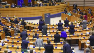 Οι δράσεις της ΕΕ για τον κορωνοϊό: Ενισχύσεις για ανάπτυξη εμβολίων και ανάκαμψη οικονομίας