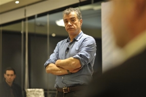 Μην κάνετε κριτική! Ο Σταύρος θυμώνει...