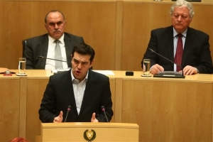 Εν αναμονή «καπνού» από τις Βρυξέλλες