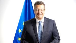 Επίσκεψη του Επιτρόπου Βιώσιμων Μεταφορών Απόστολου Τζιτζικώστα στην Αλεξανδρούπολη για την Ημέρα της Ευρώπης