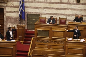 Προσωπική αντιπαράθεση με Τσίπρα επιδιώκει ο Κυριάκος Μητσοτάκης