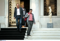 Στο Μέγαρο Μαξίμου Τσακαλώτος-Σταθάκης