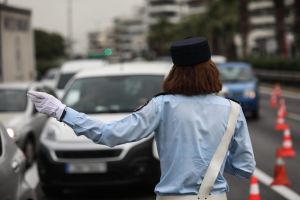 Τροχαίο στη Θεσσαλονίκη | Αστικό λεωφορείο συγκρούστηκε με ΙΧ στο κέντρο της πόλης