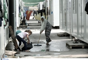 Διπλασιάζει η ΕΕ την έκτακτη χρηματοδότηση στην Ελλάδα για το προσφυγικό