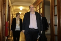 Τροπολογία για πρόσληψη ως 2.000 αναπληρωτών εκπαιδευτικών