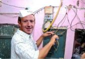 Επικό τρολάρισμα για το black out στο Facebook: «Γιατί έπεσε το Facebook και το instagram; Δεν πλήρωσε το Internet ο Μαρκ;»