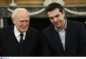 Τσίπρας σε Παπούλια: Δεν είμαστε πλέον απομονωμένοι στη Ευρώπη
