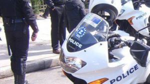 Θεσσαλονίκη: Επεισοδιακή σύλληψη άνδρα που απειλούσε να αυτοκτονήσει