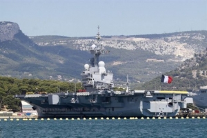 Το αεροπλανοφόρο «Σαρλ ντε Γκωλ» στις επιχειρήσεις κατά ISIS