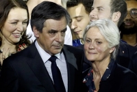 Αναφορά θέλει τη σύζυγο του Φιγιόν υπό κράτηση