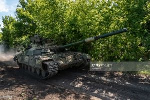 Ουκρανία: 8 άμαχοι νεκροί και 21 τραυματίες στο Λισιτσάνσκ μετά από ρωσικό βομβαρδισμό