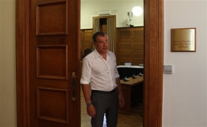 Θεοδωράκης: Συζήτηση πολιτικών αρχηγών στη Βουλή για μεταναστευτικό