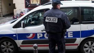 Παρίσι: Συνελήφθη ο άνδρας που απειλούσε να ανατιναχθεί έξω από το προξενείο του Ιράν