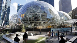 Amazon: Έφτιαξε μίνι τροπικό δάσος μέσα σε τρεις σφαίρες