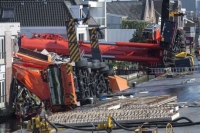 Γερανοί έπεσαν πάνω σε κτίρια στην Ολλανδία