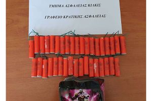 Έκρυβε στο αμάξι του 36 κροτίδες και συνελήφθη σε χωριό του Κιλκίς