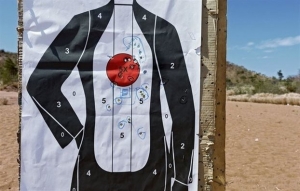 Στόχοι σε πεδία βολής: τα «πρόσωπα» των εχθρών