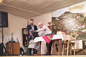 Η θεατρική ομάδα των «Αργοναυτών» παρουσίασε την παράσταση «Σύρον Σιμοίρα την τρα’ς» στην Κάτω Ποταμιά