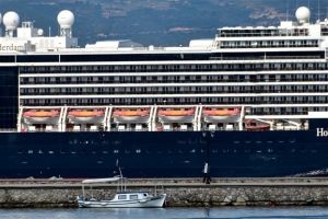 Σύγκρουση κρουαζιερόπλοιου Celestyal Crystal με δεξαμενόπλοιο