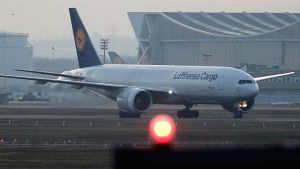 Ανατροπή στη Lufthansa: Καταργεί 20.000 πτήσεις μικρών αποστάσεων έως τον Οκτώβριο