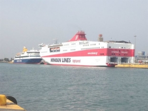 Η άνοδος ΦΠΑ και τα capital controls επηρέασαν αρνητικά την ακτοπλοΐα