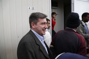 Γ. Καμίνης: Να υπάρξει στέγαση προσφύγων σε διαμερίσματα σε όλη την Αττική