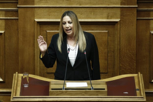 Γεννηματά: Τσίπρας και Μητσοτάκης ήρθαν να μας πουν τα οικογενειακά τους