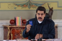 Σχεδόν 2 εκατομμύρια πολίτες ζητούν δημοψήφισμα για να φύγει ο Μαδούρο