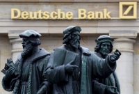 «Θυροκολλήθηκαν» στην Deutsche Bank οι 95 θέσεις κατά του χρηματοπιστωτικού καπιταλισμού